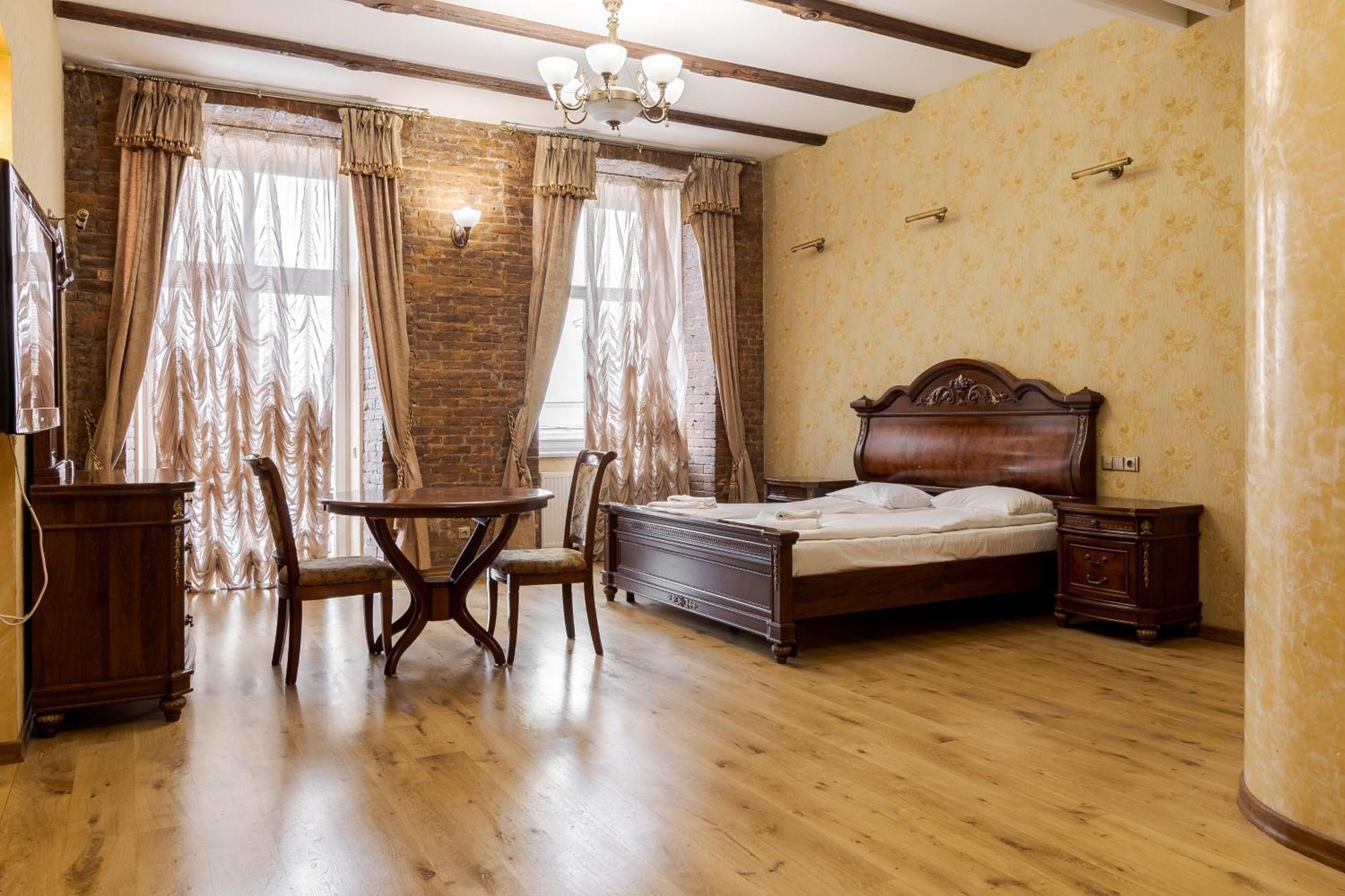 Апартаменти На Площі Ринок, 20 Lviv Exterior foto